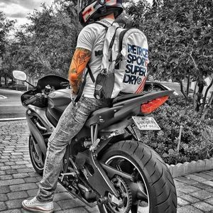 Meet your Posher, Asael